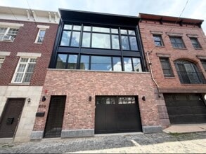 Building Photo - 406 Court St
