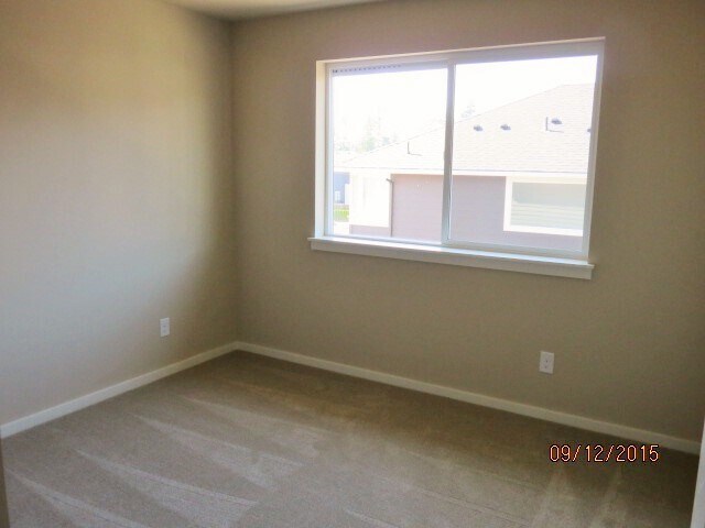 Building Photo - Beautiful 4 Bed 2.5 Bath in Parkhaven, Bot...