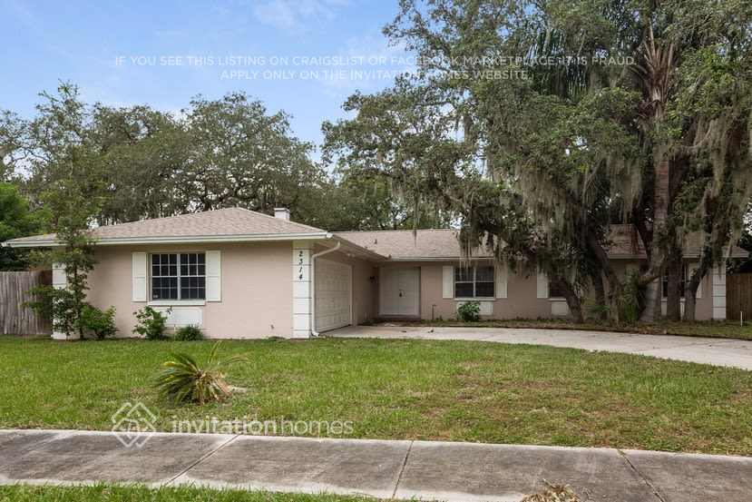 Building Photo - 2314 Medford Ln