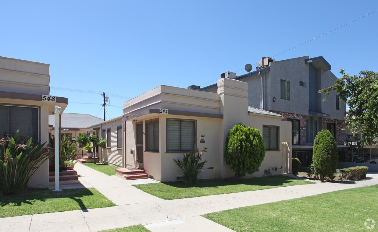 Building Photo - 544-548 E Verdugo Ave