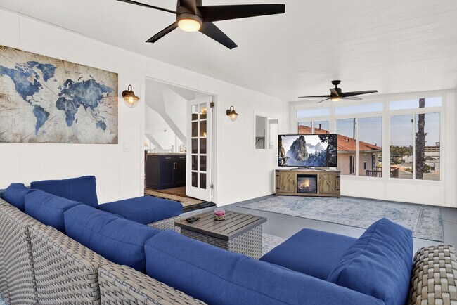 Foto del edificio - 3227 Lowell St