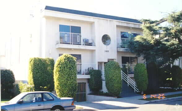 Foto principal - 2455 Corinth Ave