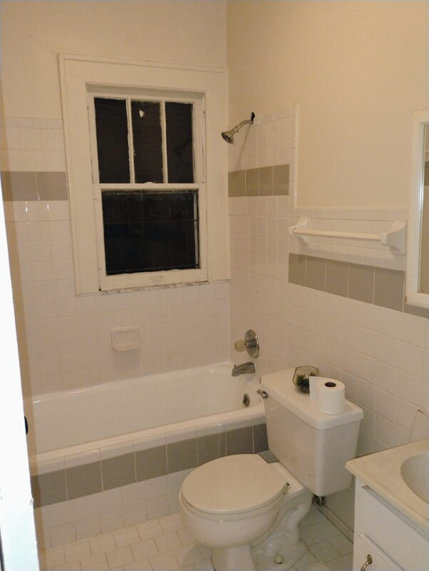 Foto del edificio - 1624 W 31st St