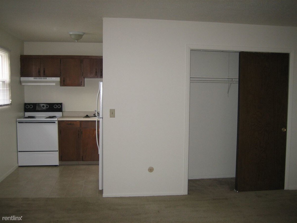 Building Photo - 507 E Park St