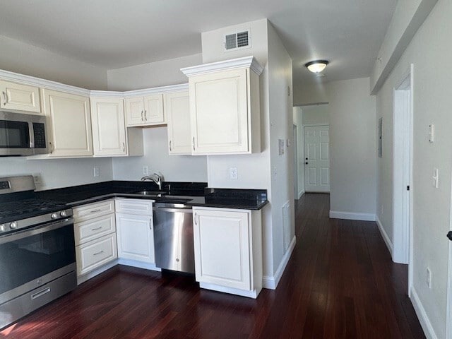 Building Photo - 290 Broadway