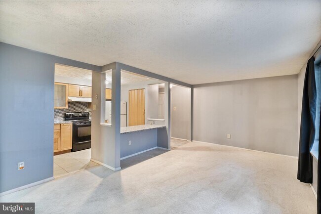 Foto del edificio - 8386A Brockham Dr