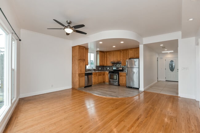 Photo - 10 Oxford St Townhome