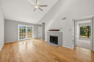 Building Photo - 8055 Cambridge St