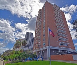Building Photo - 4015 Bayshore Blvd