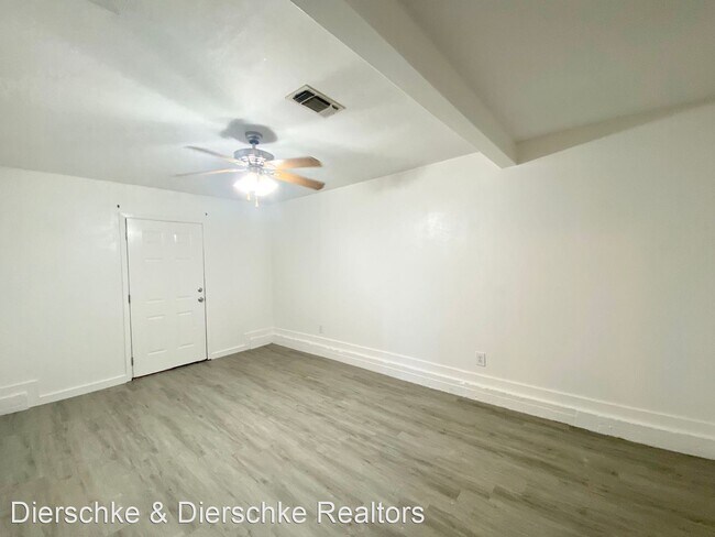 Building Photo - 4 br, 1 bath House - 2214 W Ave L