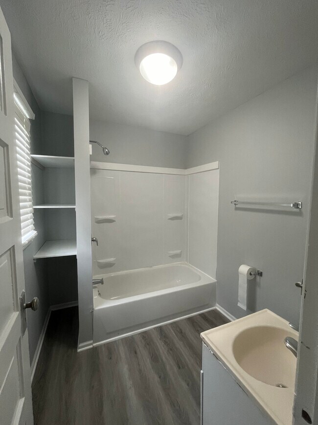 Bathroom - 903 Avenue A