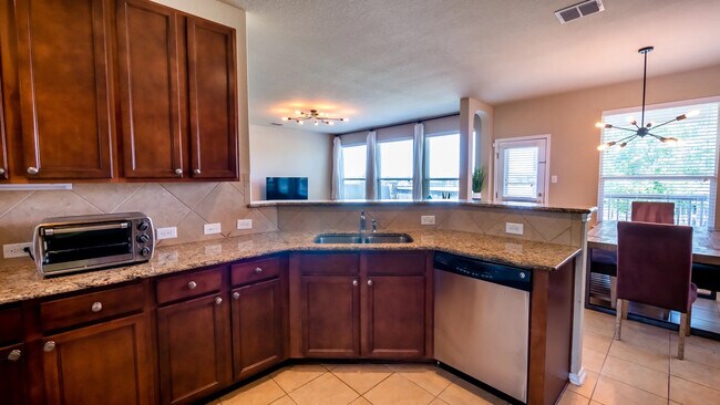 Foto del edificio - Room in House on Discovery Ml