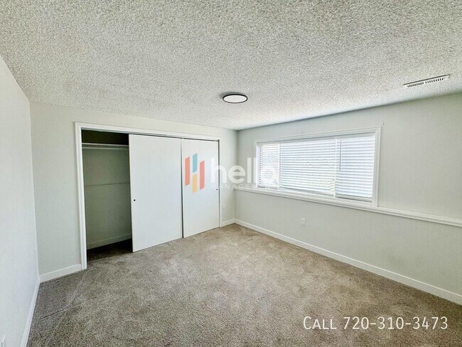 Foto del edificio - 5281 W Center Ave
