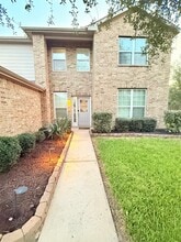 Building Photo - 29607 Legends Green Dr