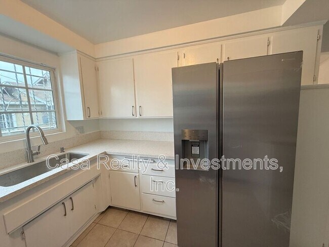 Foto del edificio - 16920 S Vermont Ave