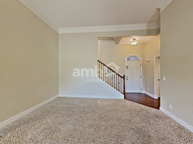 Building Photo - 403 Legends Court