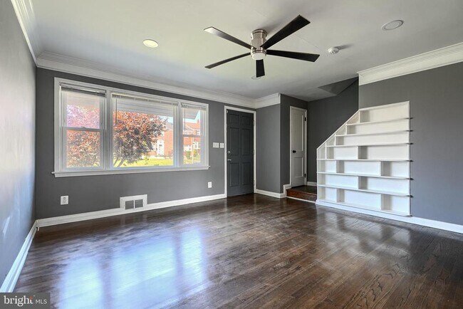 Foto del edificio - 1618 Wadsworth Way