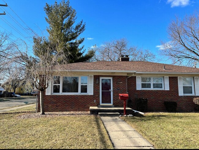 Building Photo - 24517 Rosebud Ave