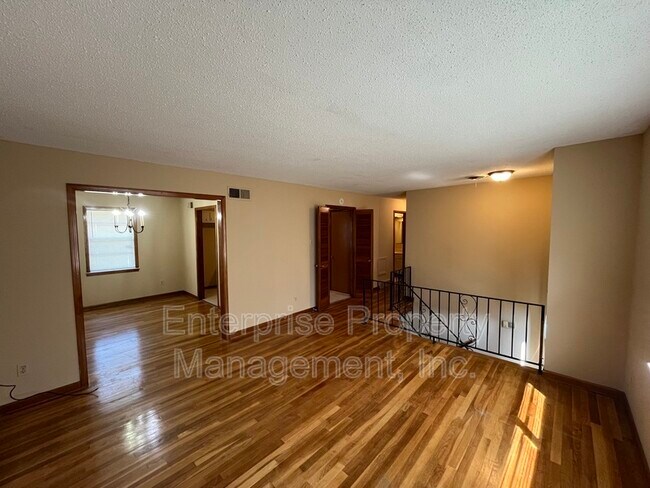 Foto del edificio - 3539 Glenshaw Dr