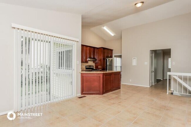 Building Photo - 5320 SPRINGTRAIL DR, BLACK JACK, MO 63033
