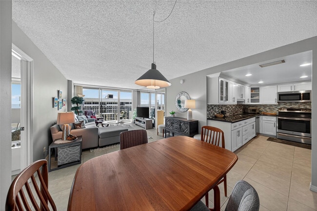 Foto del edificio - 531 N Ocean Blvd