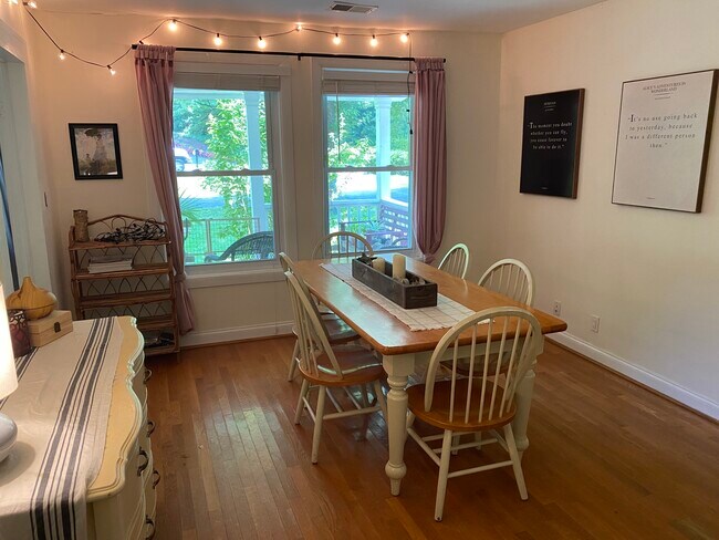 Living Room - 1640 Oak Grove Rd