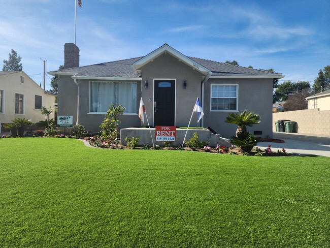 Foto del edificio - 1451 N Catalina St
