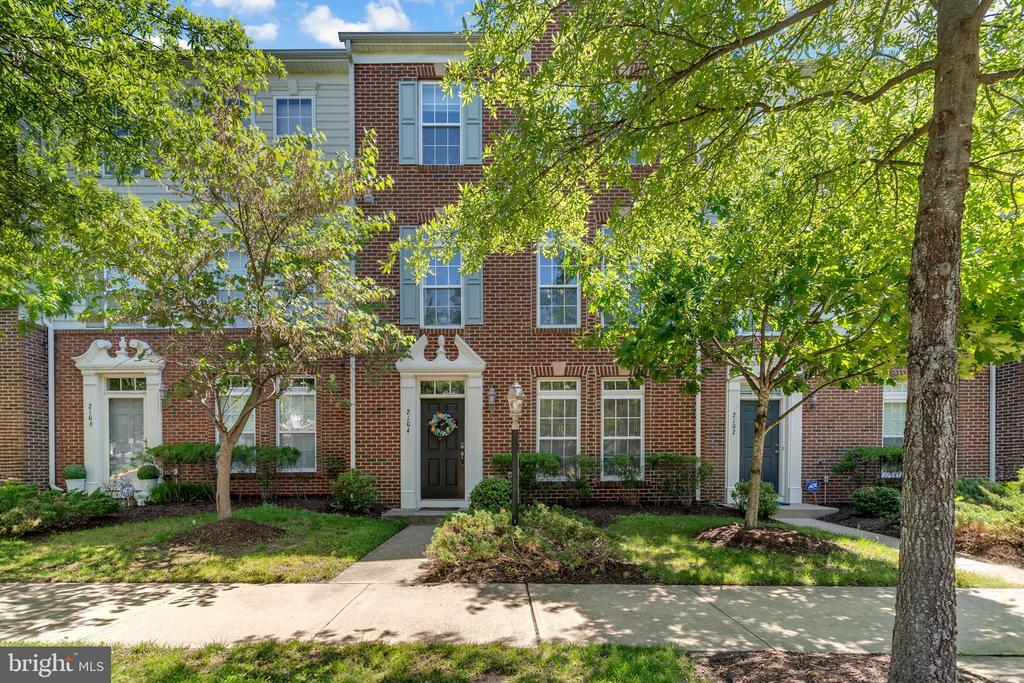 Primary Photo - 2104 Abbottsbury Way