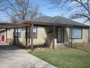 Building Photo - 4704 Evans Ave