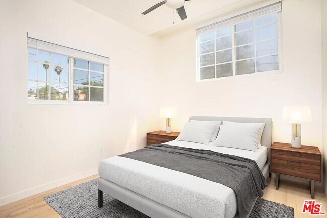 Foto del edificio - 1234 W Sunset Blvd