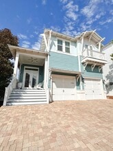 Building Photo - 392 Gulfview Cir
