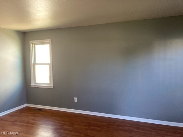 Foto del edificio - 5721 Flowerdale Ave