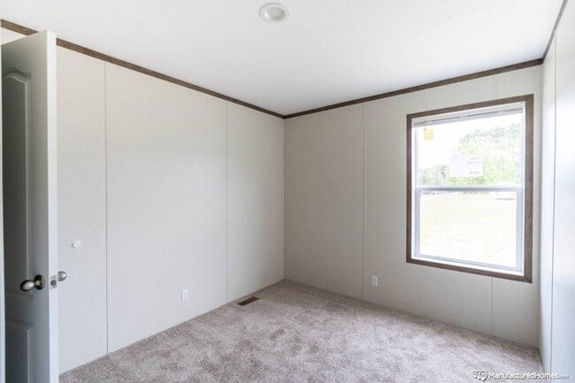 Building Photo - 808 Stanley St