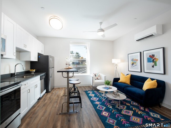 Building Photo - 170 Ridge Rd