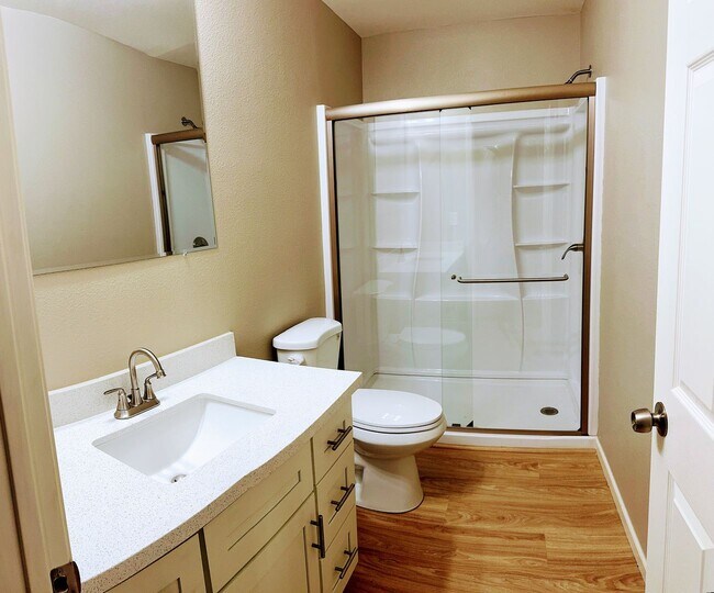 Foto del edificio - BRAND NEW 4 Bed 2 Bath w/ 2 Car Garage + Additional RV Parking