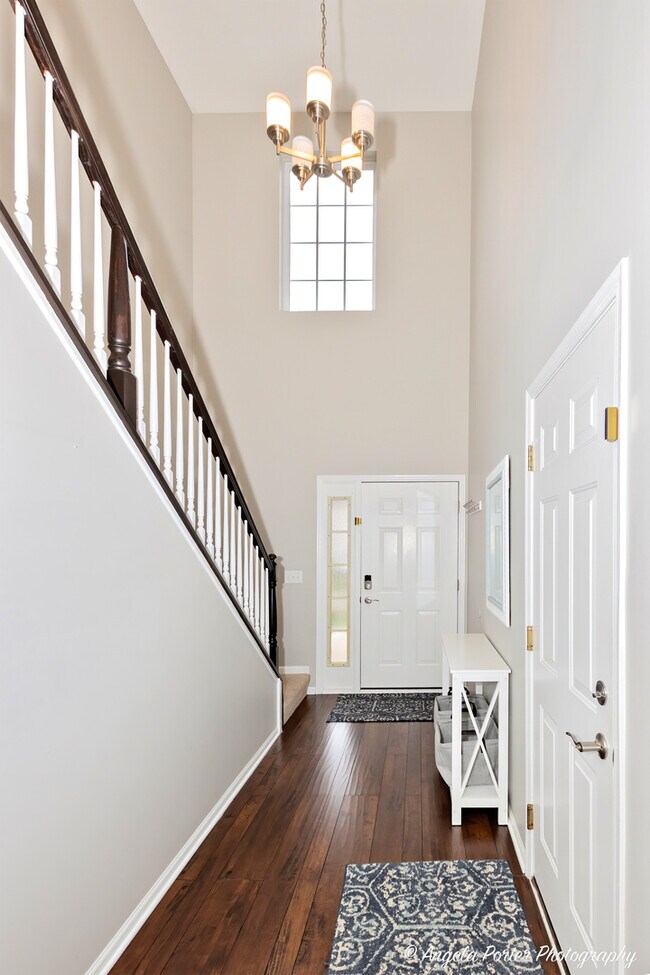 Foto del edificio - 2272 Claremont Ln