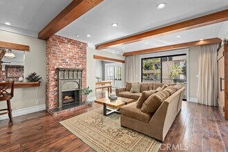 Building Photo - 1167 S Roxbury Dr