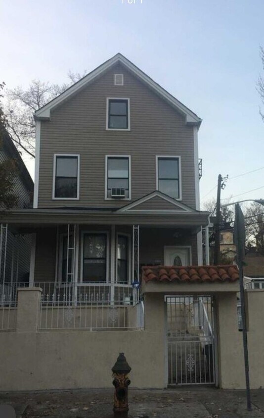Foto principal - 332 Summer Ave