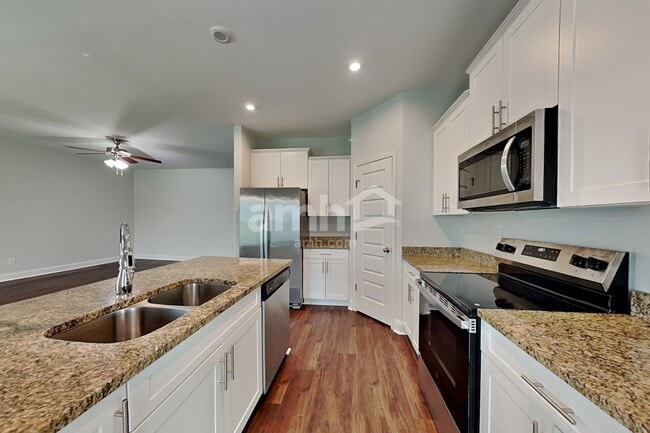 Building Photo - 5039 Mountain Springs Rd