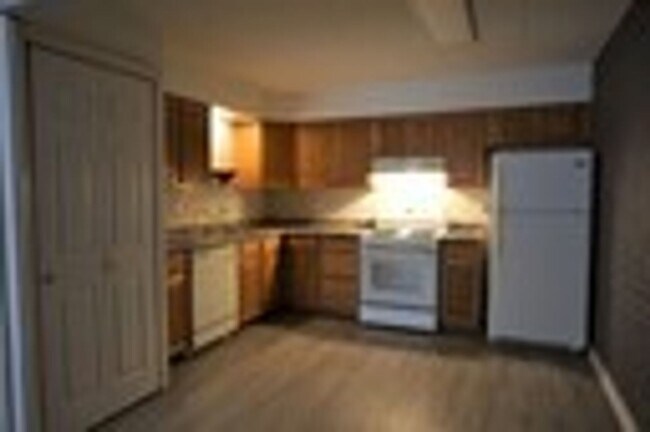 Foto del edificio - Newly Updated 2 bedroom 1.5 Bath Unit.
