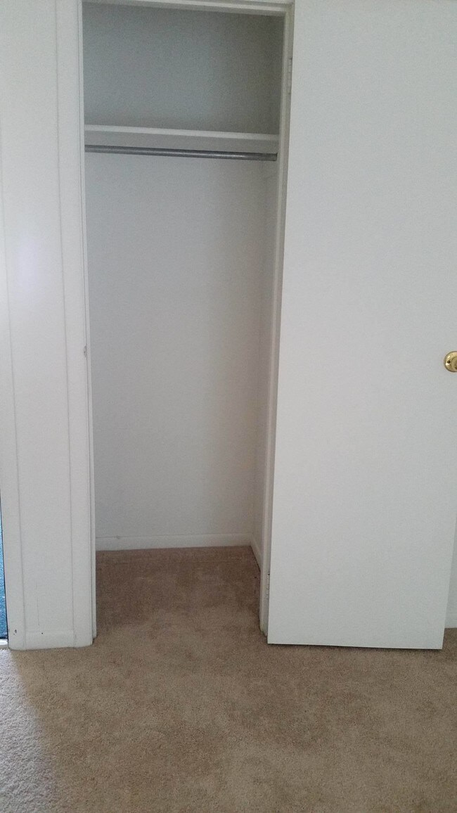 Walnut Hills Apartments in Saint Albans, WV