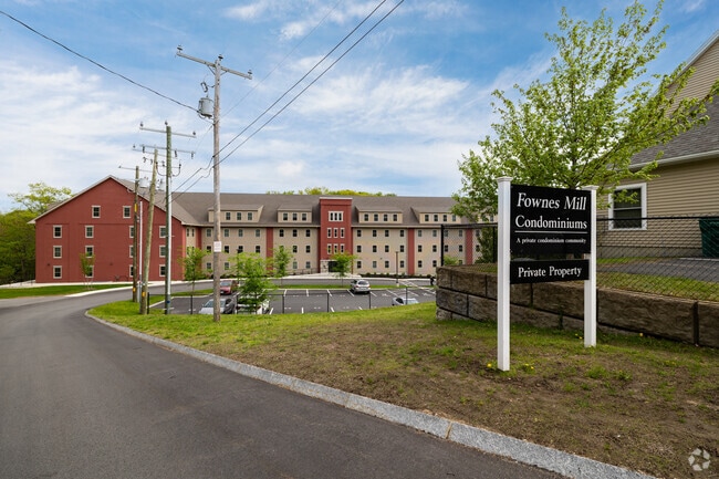 64 River St Rochester, Nuevo Hampshire - Fownes Mill Condominiums