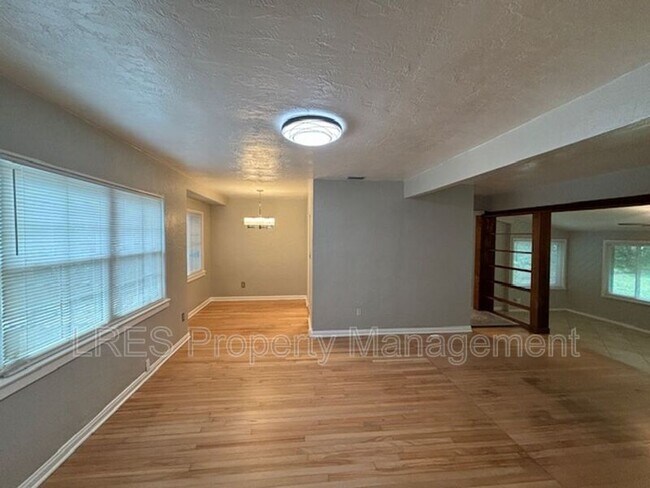 Foto del edificio - 435 Wiltshire Rd