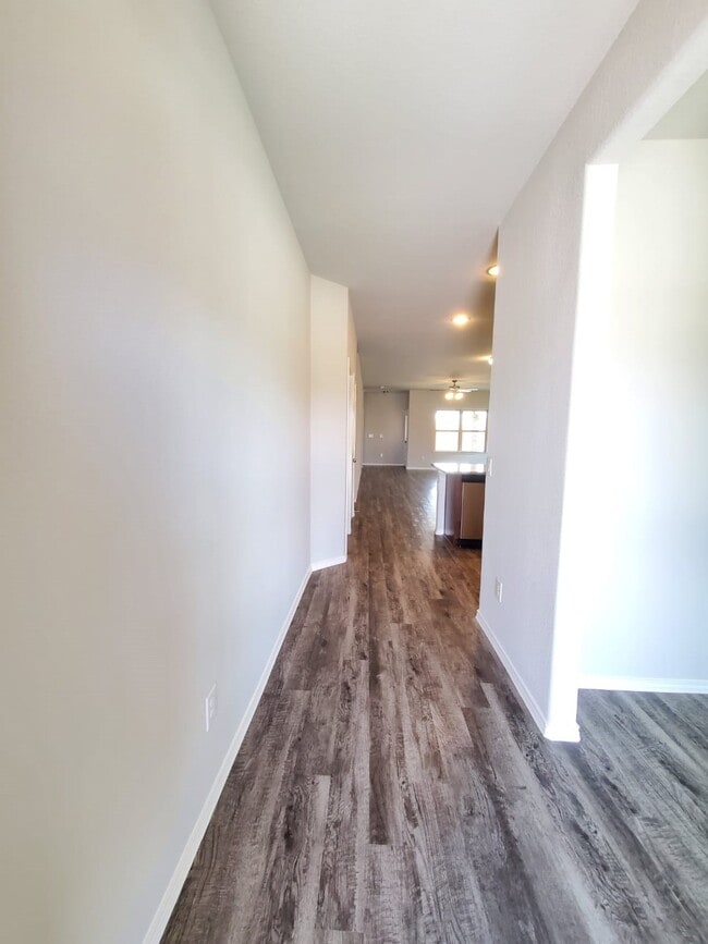 Foto del edificio - 3623 Champions Cove Ln