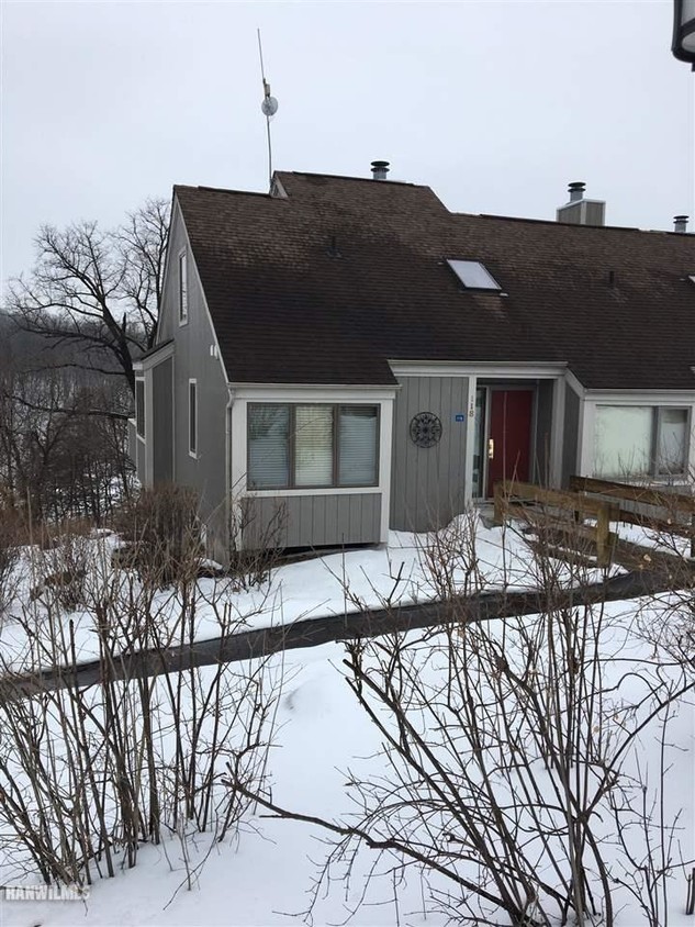 Primary Photo - 118 Plum Cove Dr