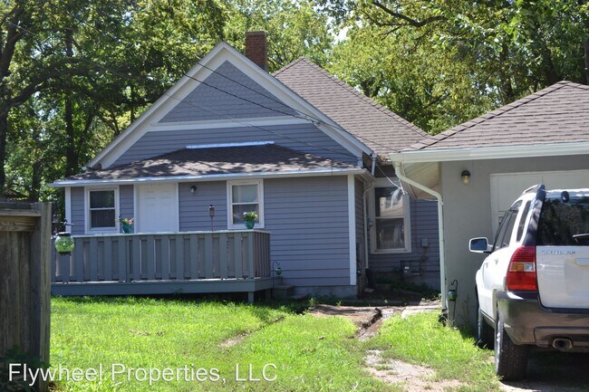 Foto del edificio - 2 br, 2 bath House - 915 Dexter