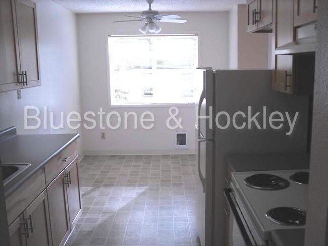 Foto del edificio - 5802 SE Milwaukie Ave