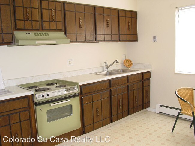 Building Photo - 2923 Straus Ln