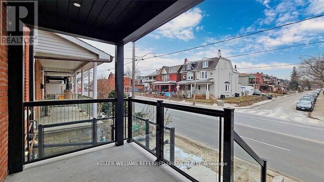 Building Photo - 783-783 Dufferin St