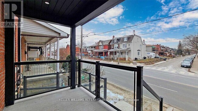 Photo du bâtiment - 783-783 Dufferin St
